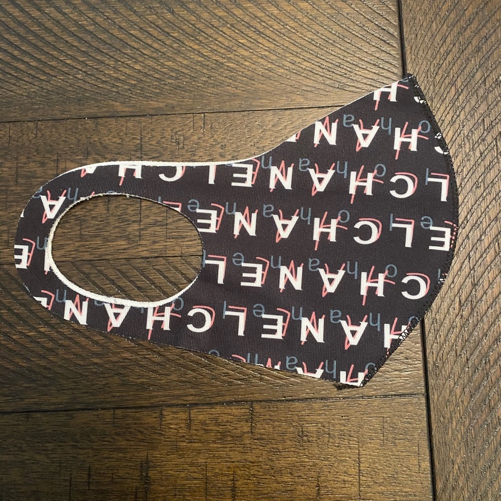 Designer Mask - Picture 3 of 12